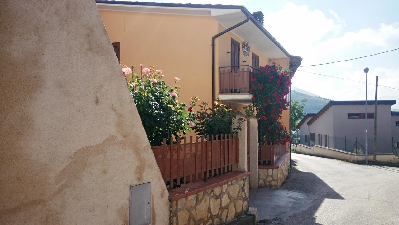 B&B A Casa Di Nonna Massa d'Albe Exteriér fotografie