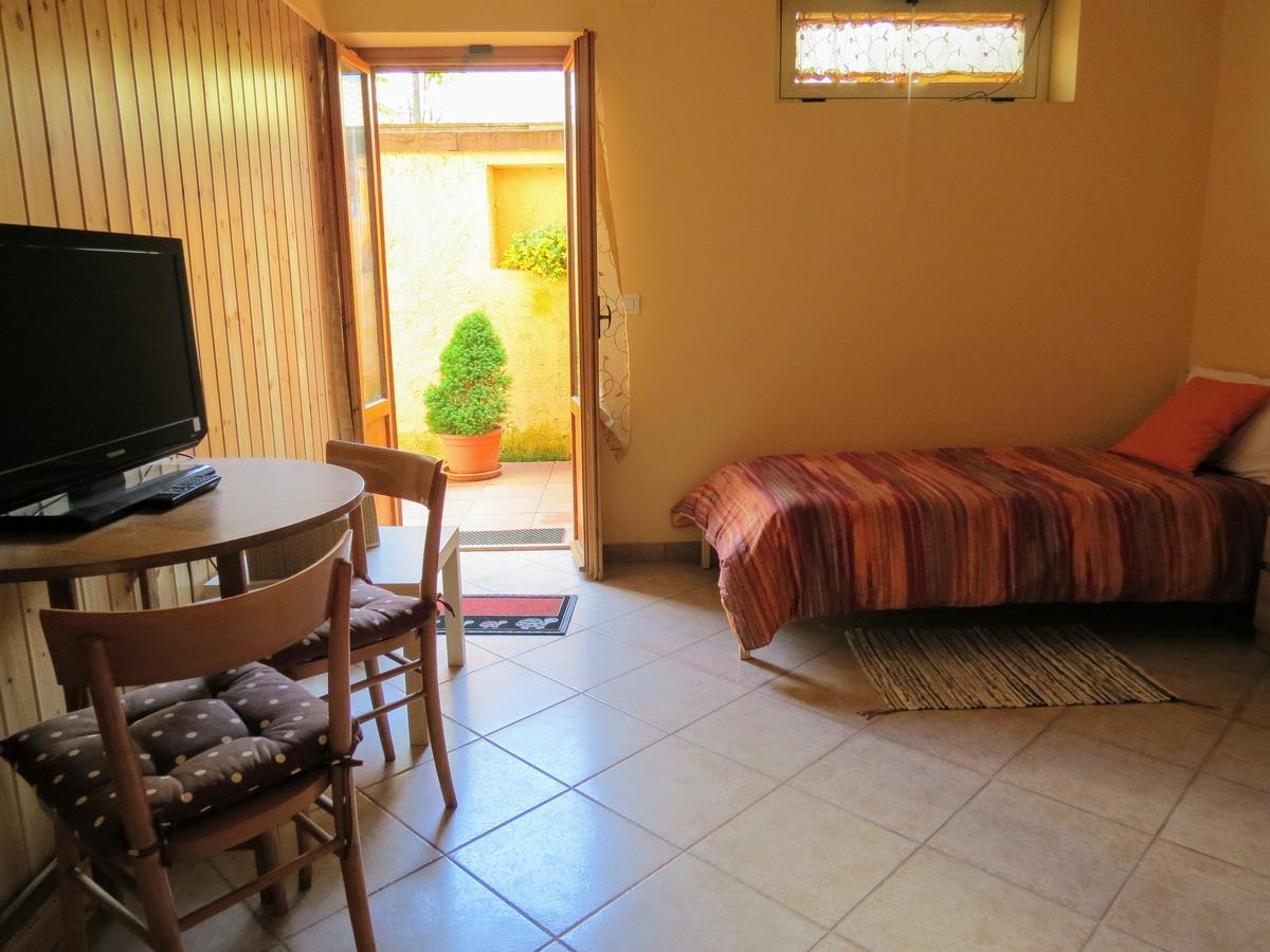 B&B A Casa Di Nonna Massa d'Albe Exteriér fotografie